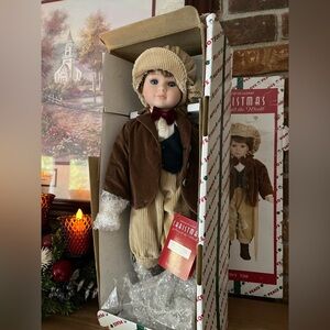 Rare Vintage House of Lloyd Christmas Around the World
Tiny Tim Collector
